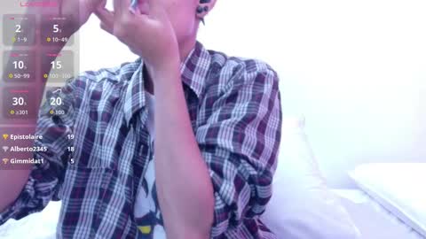 Snapshot of skinnyneighbour_ chatting on March 13, 3:57 am Karla online show from March 13, 3:57 am