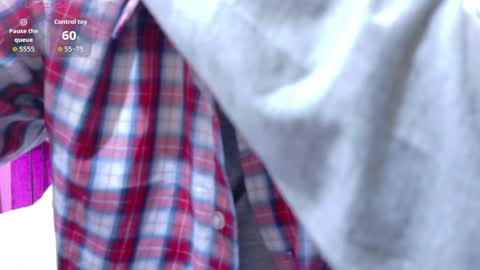 Snapshot of skinnyneighbour_ chatting on March 31, 2:46 am Karla online show from March 31, 2:46 am