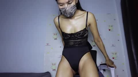 Snapshot of skinnythai4u chatting on May 6, 4:12 pm skinnythai4u online show from May 6, 4:12 pm