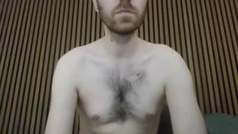 Snapshot of skinnytomdickinson chatting on February 18, 7:15 am skinnytomdickinson online show from February 18, 7:15 am