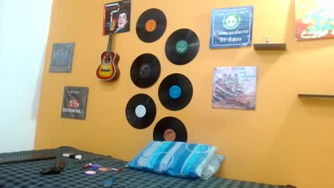 VERUS online show from February 4, 7:09 pm