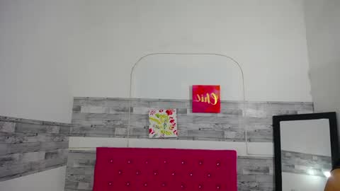 Snapshot of skinnyy_andtight chatting on April 14, 7:31 pm Alexa online show from April 14, 7:31 pm