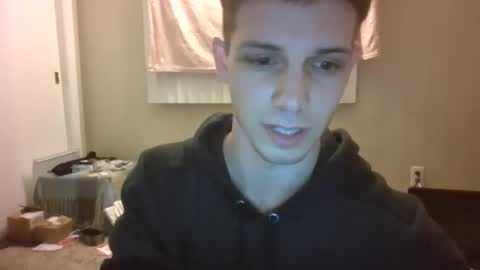 Snapshot of sky_4_dylan chatting on October 7, 1:36 am Dylan online show from October 7, 1:36 am