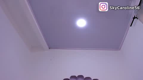 Sky Caroline online show from December 23, 5:32 pm