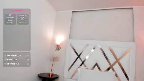 Snapshot of sky_collins_ chatting on July 8, 8:57 pm Sky online show from July 8, 8:57 pm