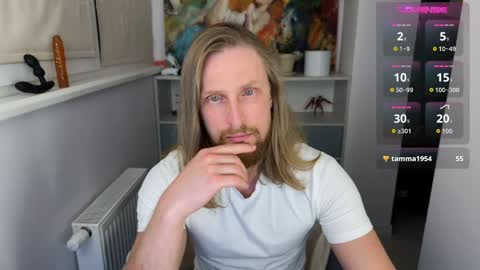 sky_guy25 online show from May 16, 7:34 pm