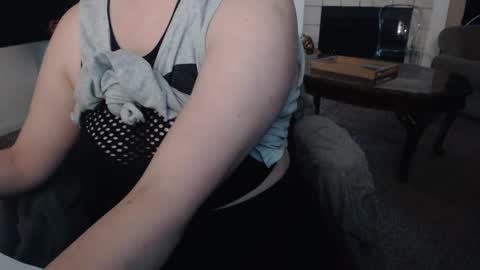 Snapshot of skyblu1 chatting on September 26, 8:46 pm SKYLE online show from September 26, 8:46 pm