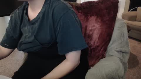 Snapshot of skyblu1 chatting on September 27, 4:34 pm SKYLE online show from September 27, 4:34 pm