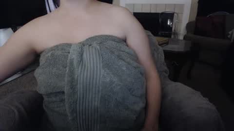 Snapshot of skyblu1 chatting on September 29, 6:24 pm SKYLE online show from September 29, 6:24 pm