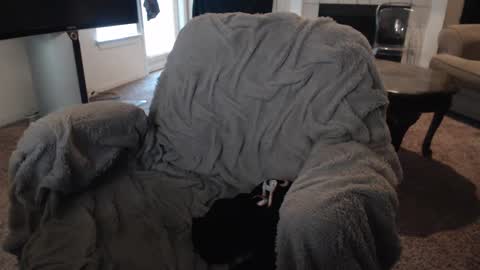 Snapshot of skyblu1 chatting on October 6, 8:06 pm SKYLE online show from October 6, 8:06 pm