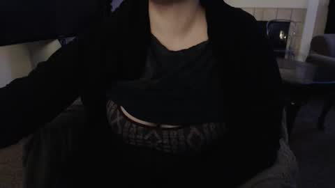 Snapshot of skyblu1 chatting on October 21, 2:01 am SKYLE online show from October 21, 2:01 am