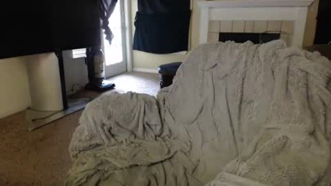 SKYLE   online show from December 16, 8:14 pm