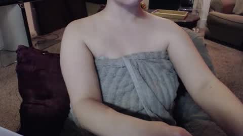 SKYLE   online show from December 22, 3:58 am