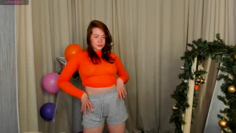 Snapshot of skye_shy chatting on January 8, 1:31 pm Skye online show from January 8, 1:31 pm