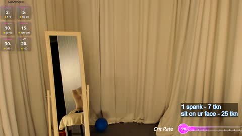 Snapshot of skye_shy chatting on January 23, 4:37 pm Skye online show from January 23, 4:37 pm