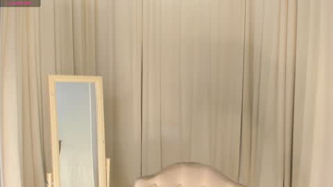 Snapshot of skye_shy chatting on February 1, 2:02 pm Skye online show from February 1, 2:02 pm