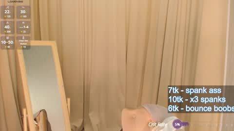 Snapshot of skye_shy chatting on February 21, 4:37 pm Skye online show from February 21, 4:37 pm