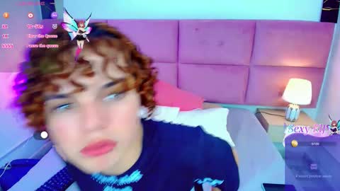 Snapshot of skyee_angel chatting on February 19, 8:16 pm Angel online show from February 19, 8:16 pm