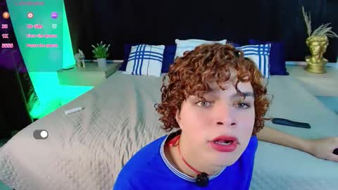 Snapshot of skyee_angel chatting on February 28, 7:59 pm Angel online show from February 28, 7:59 pm