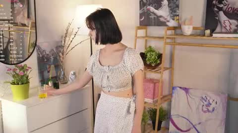 Snapshot of skyemcguire chatting on September 19, 4:47 am Melissa online show from September 19, 4:47 am