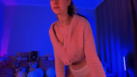    online show from December 3, 12:13 am