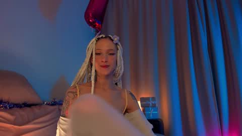    online show from December 16, 11:07 pm