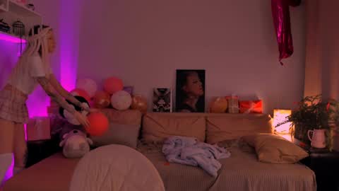    online show from February 26, 1:11 am