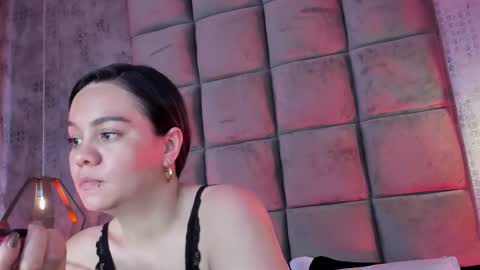 Snapshot of skyjunne chatting on January 16, 5:06 pm Sky June online show from January 16, 5:06 pm