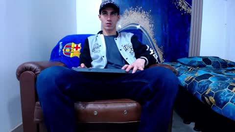 Skyler online show from April 22, 12:24 am