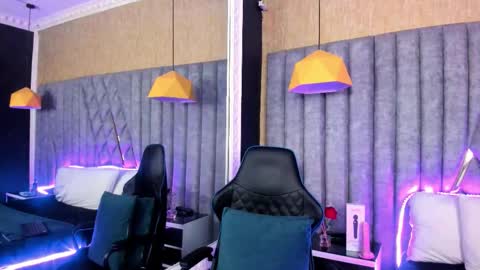 skylerbloom online show from February 8, 2:48 am