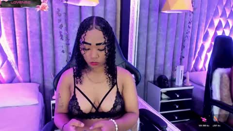 Snapshot of skylerbloom chatting on May 16, 9:13 pm skylerbloom online show from May 16, 9:13 pm