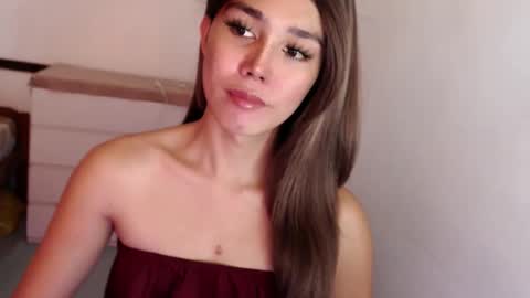 Snapshot of skyllerkent chatting on March 10, 4:28 am Sky online show from March 10, 4:28 am