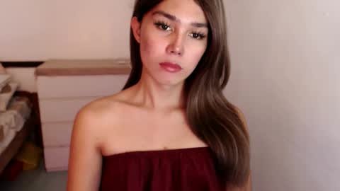 Snapshot of skyllerkent chatting on March 12, 3:23 am Sky online show from March 12, 3:23 am