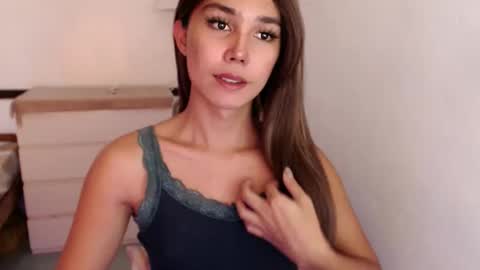 Snapshot of skyllerkent chatting on March 18, 2:58 am Sky online show from March 18, 2:58 am