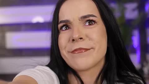 Chris online show from February 9, 1:26 pm