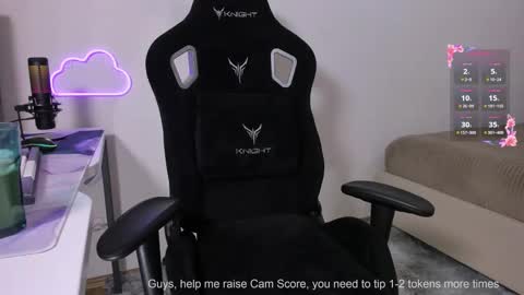 Snapshot of skyqueeni chatting on November 14, 8:13 am Nastya online show from November 14, 8:13 am