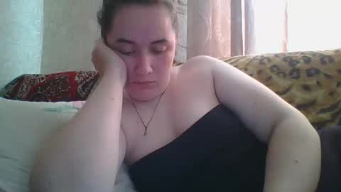 skyressie333 online show from April 29, 6:50 am
