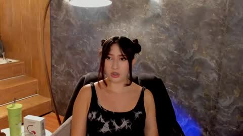 abby online show from April 28, 1:16 pm
