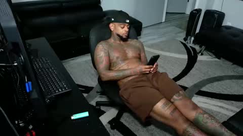 nasty twitter KASHCARTERATL online show from March 1, 7:43 am