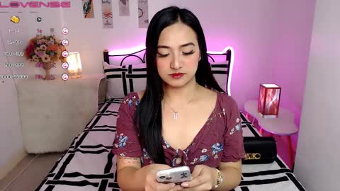 Snapshot of slave_amanda69 chatting on January 12, 5:24 am Queen Cyrine online show from January 12, 5:24 am