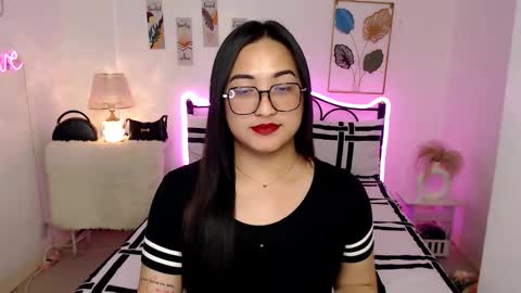 Queen Cyrine online show from February 9, 11:14 am