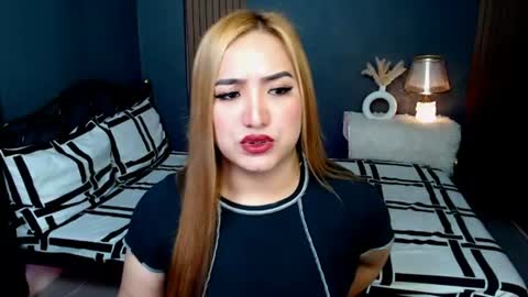 Snapshot of slave_amanda69 chatting on June 16, 1:47 pm Queen Cyrine online show from June 16, 1:47 pm