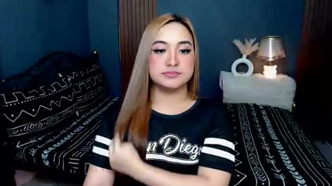 Snapshot of slave_amanda69 chatting on July 21, 5:10 am Queen Cyrine online show from July 21, 5:10 am
