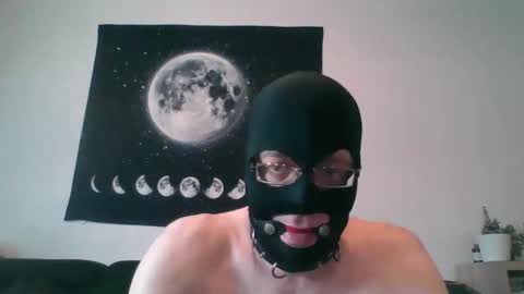 Snapshot of slaveforgodess chatting on January 27, 11:32 am slaveforgodess online show from January 27, 11:32 am