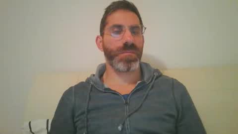 Snapshot of slavefuckfunhype chatting on November 1, 11:18 pm camboy online show from November 1, 11:18 pm