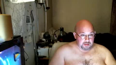 slavejim online show from March 29, 4:23 am