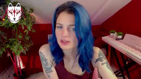 Snapshot of slayq777 chatting on October 5, 11:02 pm Emilia online show from October 5, 11:02 pm