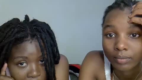 Snapshot of sleciah chatting on November 30, 12:09 pm sleciah online show from November 30, 12:09 pm