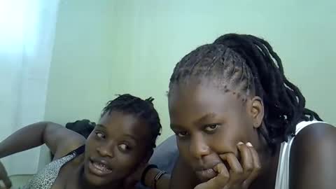 Snapshot of sleciah chatting on January 18, 12:20 pm sleciah online show from January 18, 12:20 pm