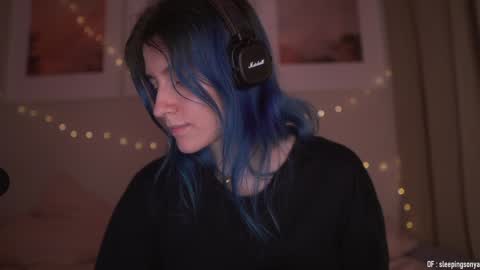 Snapshot of sleepingsonya chatting on December 20, 8:34 pm Sonya online show from December 20, 8:34 pm